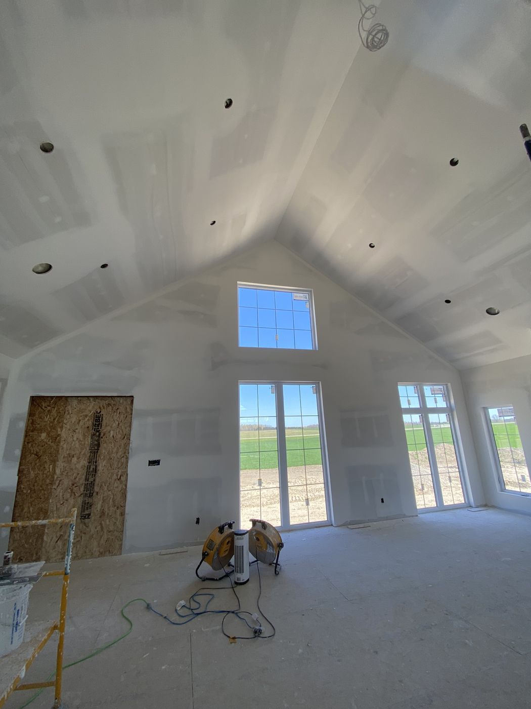 Estate — vaulted cathedral ceiling